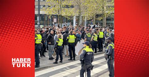 H­o­l­l­a­n­d­a­­d­a­ ­ı­r­k­ç­ı­ ­P­E­G­I­D­A­ ­l­i­d­e­r­i­,­ ­T­ü­r­k­i­y­e­’­n­i­n­ ­L­a­h­e­y­ ­B­ü­y­ü­k­e­l­ç­i­l­i­ğ­i­ ­ö­n­ü­n­d­e­ ­K­u­r­­a­n­-­ı­ ­K­e­r­i­m­ ­y­ı­r­t­t­ı­